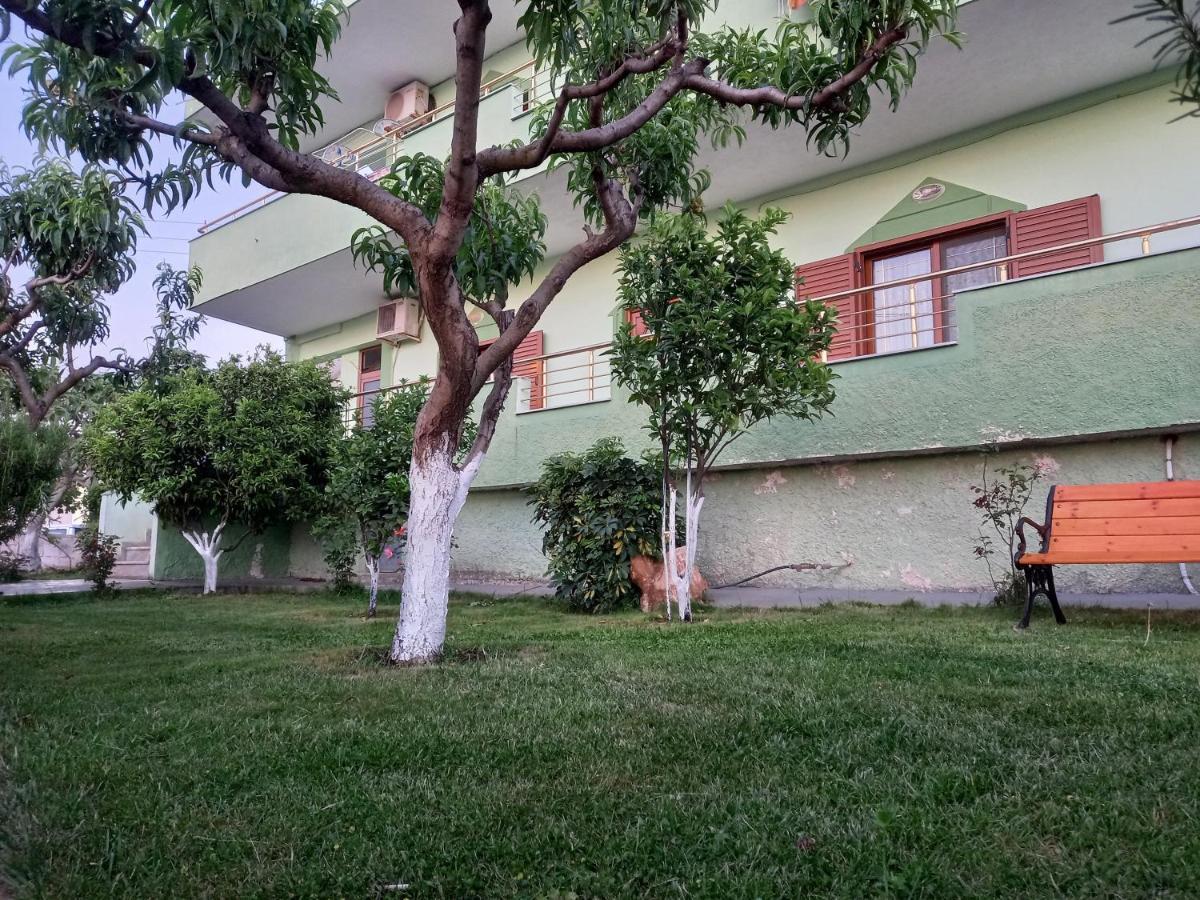 Jonny Guesthouse Ksamil Exteriér fotografie