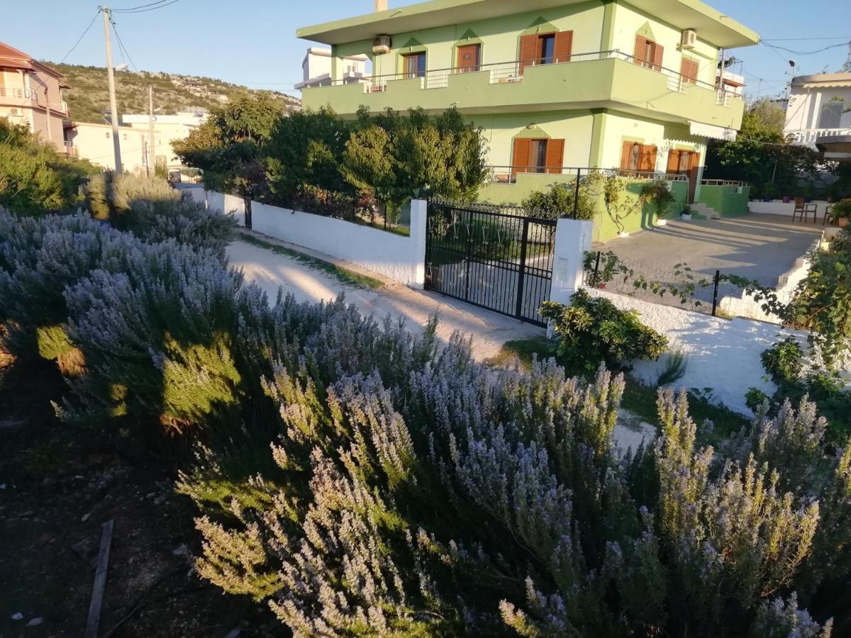 Jonny Guesthouse Ksamil Exteriér fotografie